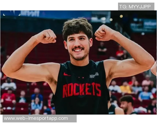 阿门专注于控卫角色全力以赴为球队贡献不惧挑战展现自我价值