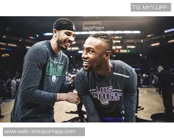 易建联自去年嫖娼传闻后首次更新社媒动态庆祝生日引发关注