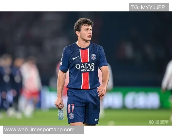 约罗谈与伯恩茅斯后卫迪亚基特的友谊与比赛中的全力以赴态度